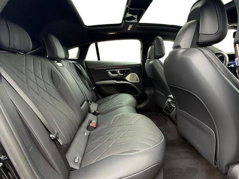 Used 2023 Mercedes-Benz EQS 580 4MATIC Sedan image 18
