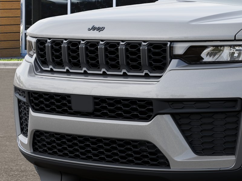 New 2026 Jeep Grand Cherokee Altitude RWD image 11