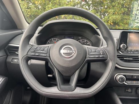 Used 2024 Nissan Altima 2.5 S image 24