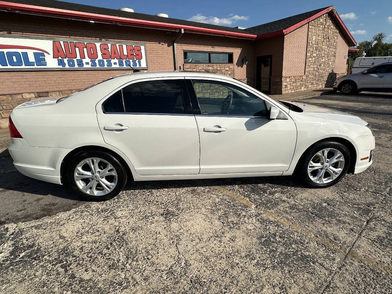 Used 2012 Ford Fusion SE FWD image 9