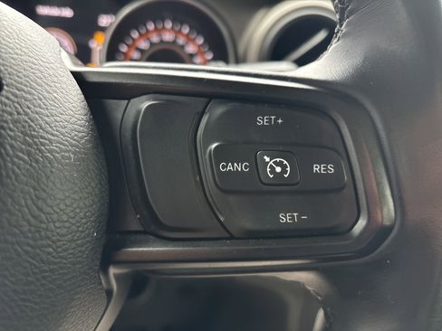 Used 2018 Jeep Wrangler Unlimited Sport S image 20