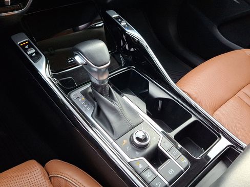 Used 2023 Kia Sorento SX Prestige image 16