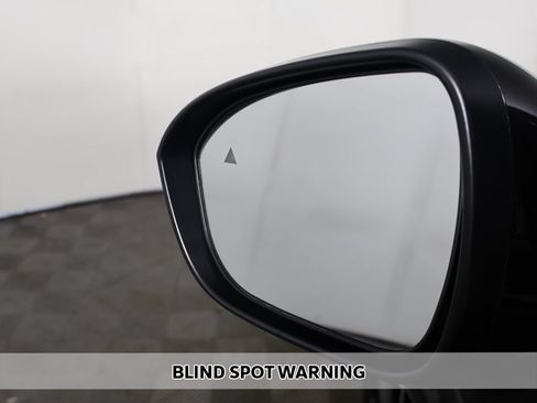 Used 2025 Mitsubishi Outlander AWD image 9