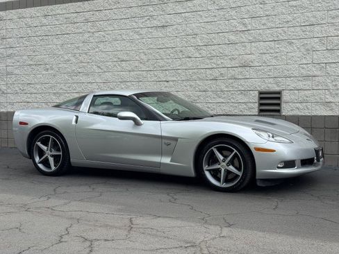 Used 2013 Chevrolet Corvette Coupe RWD image 4