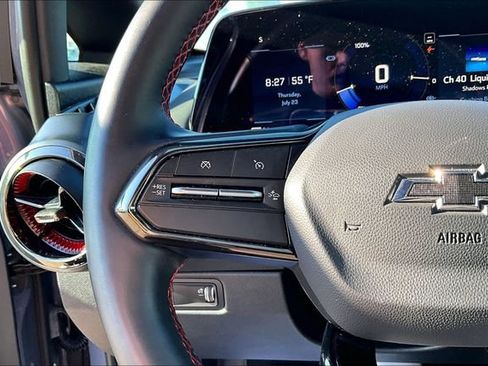 Certified 2024 Chevrolet Equinox EV RS FWD image 17