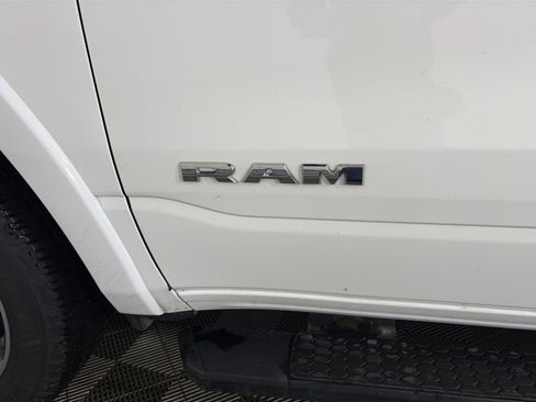 Used 2022 RAM 1500 Laramie image 18