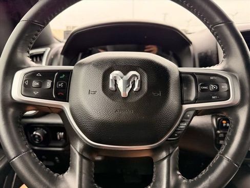 Used 2022 RAM 1500 Big Horn AWD/4WD image 15