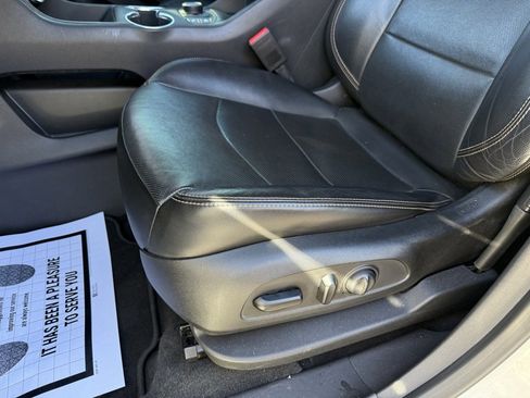 Used 2020 GMC Terrain SLT w/ Preferred Package image 26