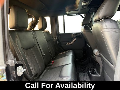 Used 2017 Jeep Wrangler Unlimited Sahara AWD/4WD image 18