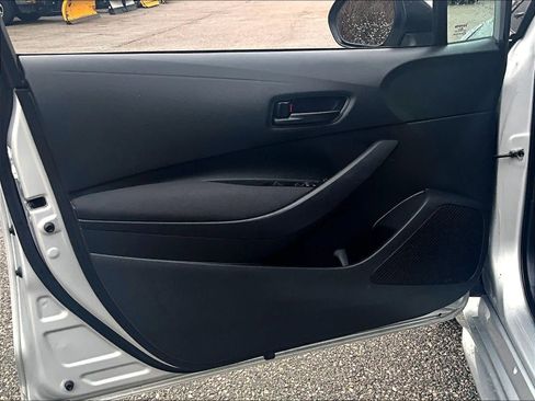 Used 2023 Toyota Corolla LE image 9