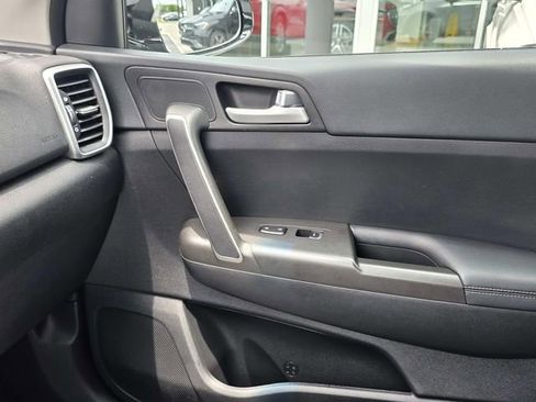 Used 2020 Kia Sportage LX w/ LX Popular Package FWD image 22