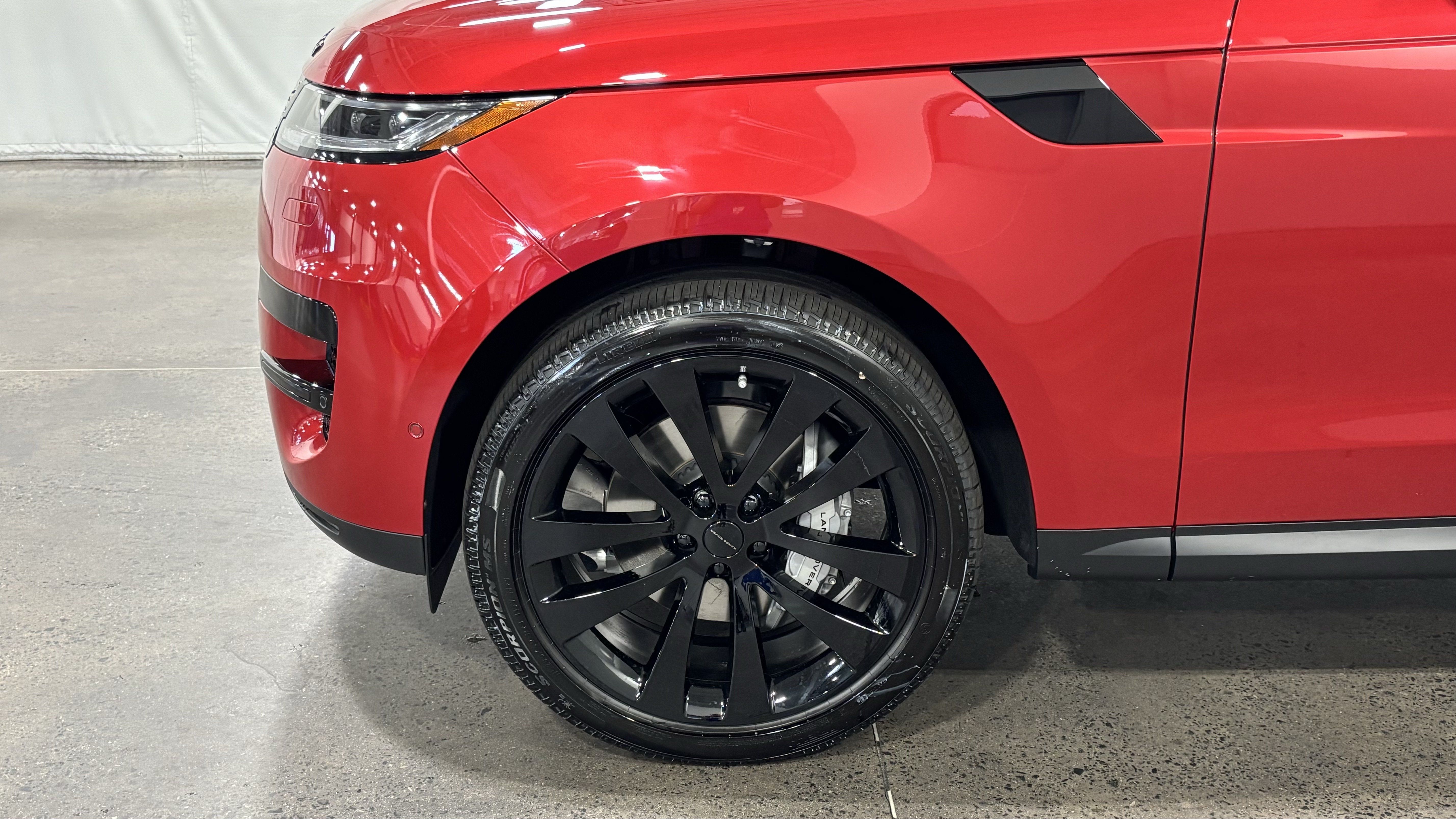 New 2026 Land Rover Range Rover Sport SE AWD/4WD image 10