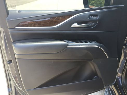 Certified 2022 Cadillac Escalade ESV Sport Platinum RWD image 23