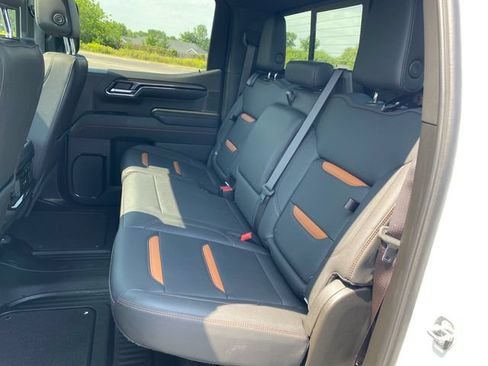 Certified 2024 GMC Sierra 1500 AT4 w/ AT4 Premium Package AWD/4WD image 19
