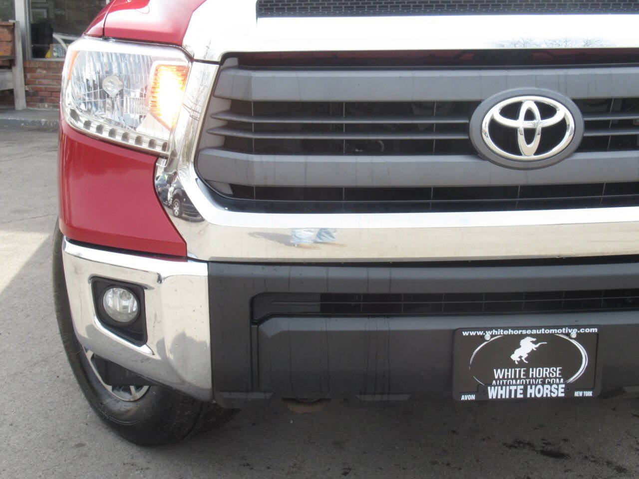 Used 2014 Toyota Tundra SR5 w/ TRD Off Road Package AWD/4WD image 3