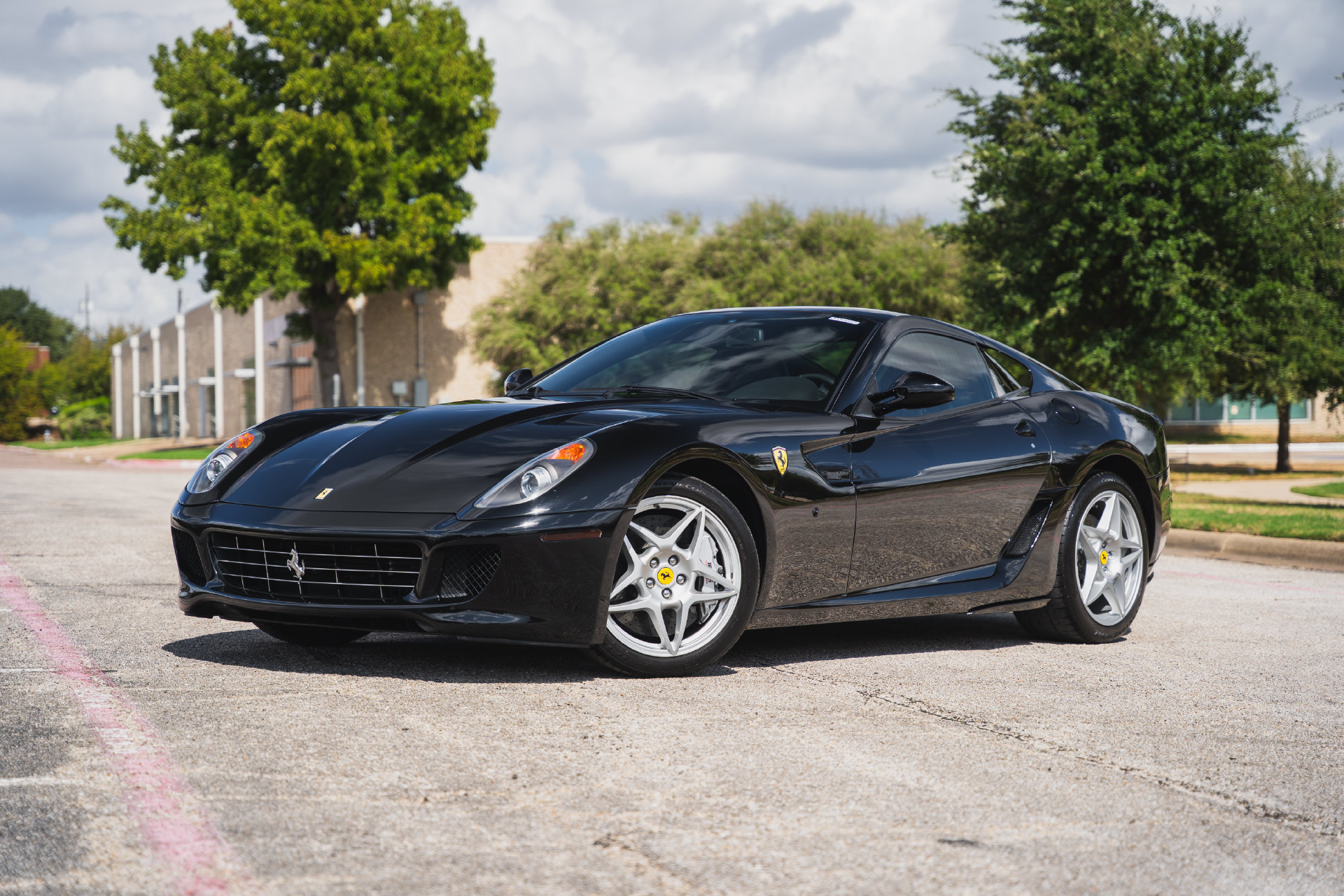 Used 2007 Ferrari 599 GTB Fiorano RWD image 2