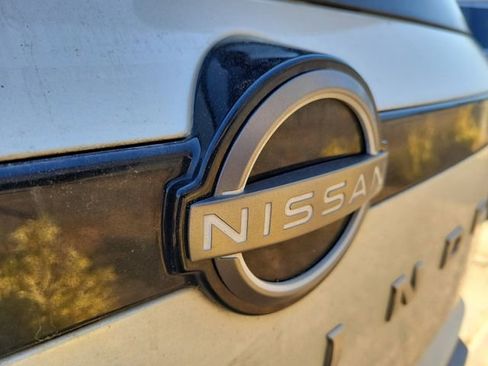 Used 2024 Nissan Pathfinder Platinum w/ Cargo Package image 7