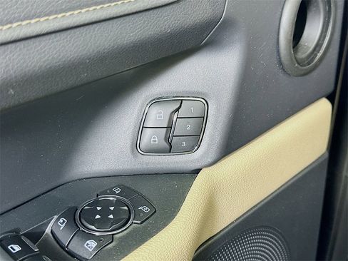 Used 2024 Ford Expedition Limited image 22