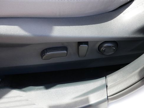 Used 2025 Subaru Legacy Premium image 19