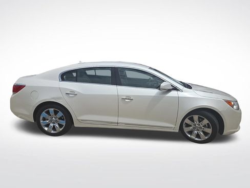 Used 2011 Buick LaCrosse CXL w/ Entertainment Package FWD image 4