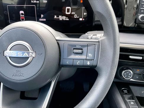 Used 2025 Nissan Kicks S FWD image 25