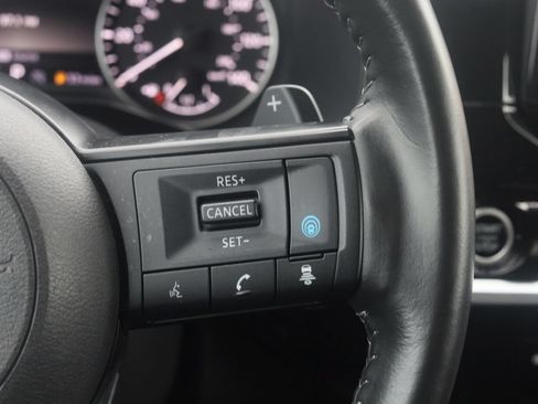 Used 2024 Nissan Pathfinder SV w/ Black Appearance Package AWD/4WD image 19