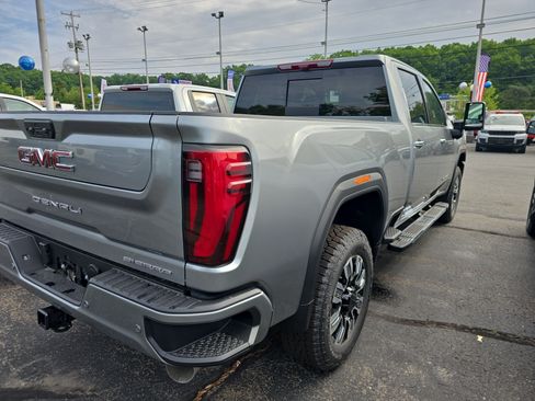 New 2026 GMC Sierra 2500 Denali w/ Technology Package AWD/4WD image 10
