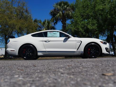 Used 2020 Ford Mustang Shelby GT350R w/ GT350R Equipment Group 920A image 56