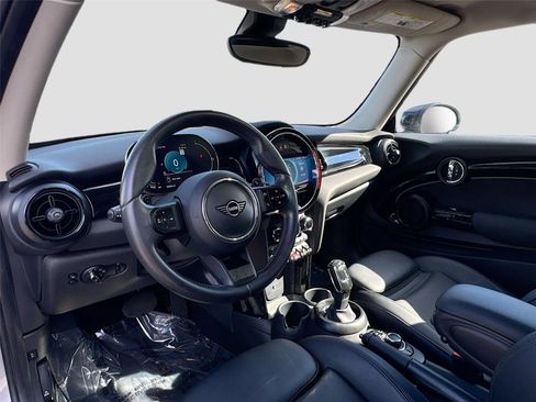 Used 2024 MINI Cooper S image 9