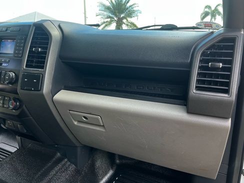 Used 2022 Ford F250 XL w/ Power Equipment Group RWD image 24