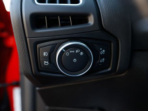 Used 2017 Ford Focus ST image 48