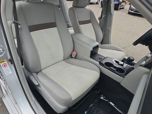 Used 2012 Toyota Camry LE image 13