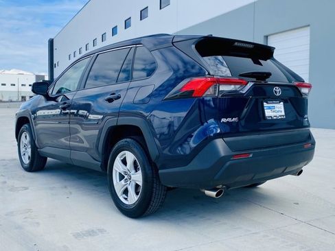 Used 2021 Toyota RAV4 XLE w/ Convenience Package image 7