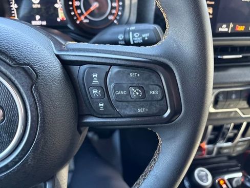 Used 2024 Jeep Wrangler Willys image 12