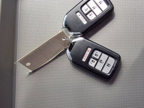 Used 2015 Honda Odyssey EX image 27