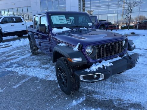New 2026 Jeep Gladiator Sport image 7