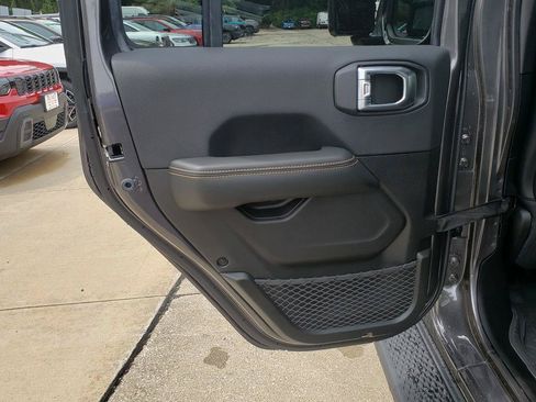 New 2026 Jeep Gladiator Sport AWD/4WD image 14