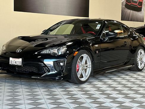 Used 2019 Toyota 86 image 8