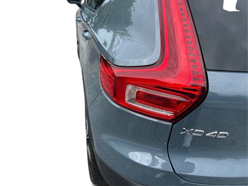 Used 2020 Volvo XC40 T5 Momentum w/ Protection Package Premier AWD/4WD image 33