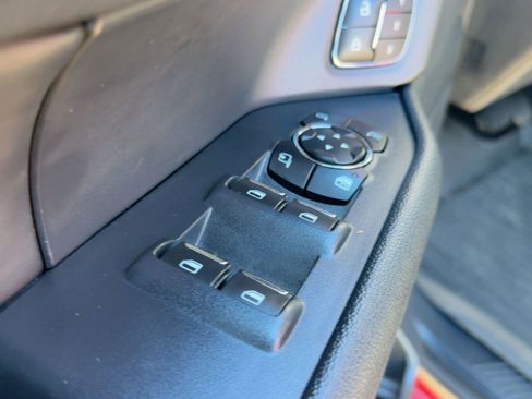 Used 2022 Ford Expedition XLT image 30