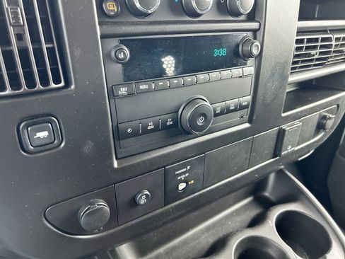 Used 2024 GMC Savana 2500 w/ Driver Convenience Package image 26