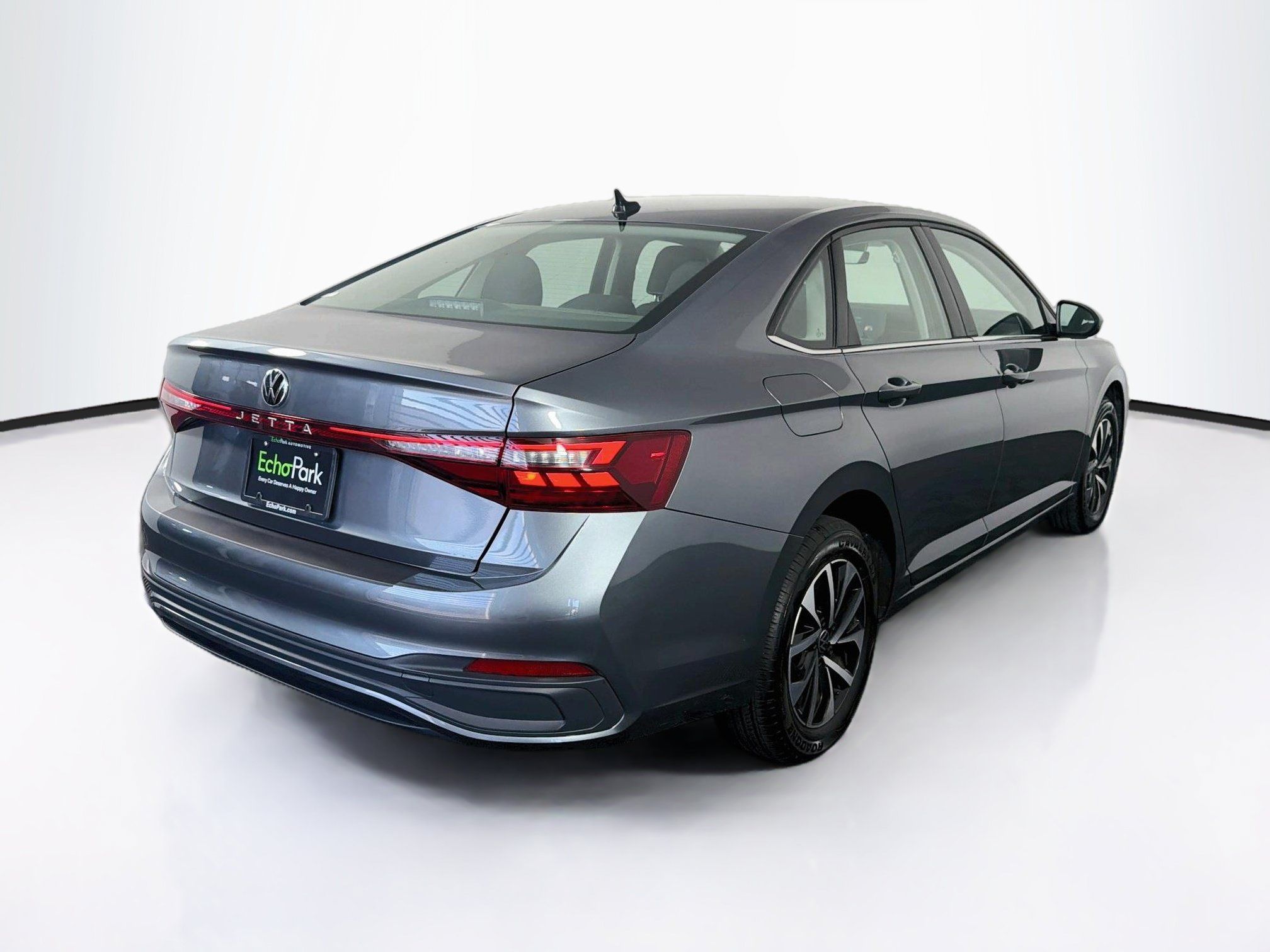 Used 2025 Volkswagen Jetta S FWD image 9