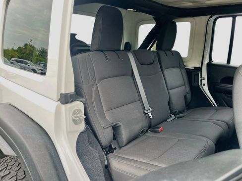 Certified 2022 Jeep Wrangler Unlimited Sport AWD/4WD image 24