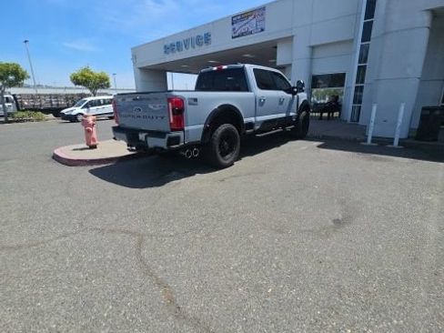 Used 2024 Ford F250 Lariat w/ Lariat Ultimate Package AWD/4WD image 41