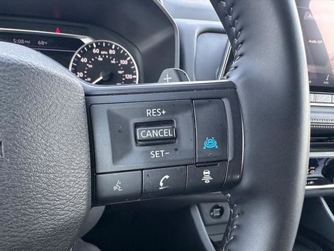 Used 2025 Nissan Rogue SV image 21