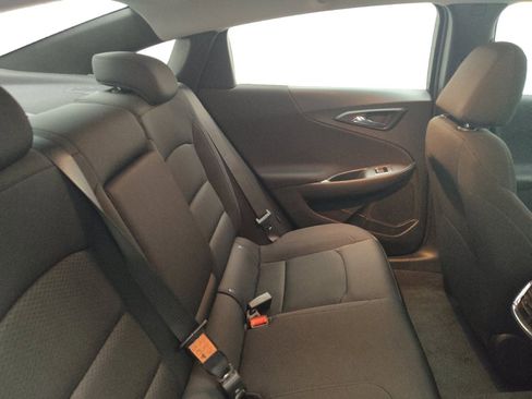 Used 2023 Chevrolet Malibu LT FWD image 19