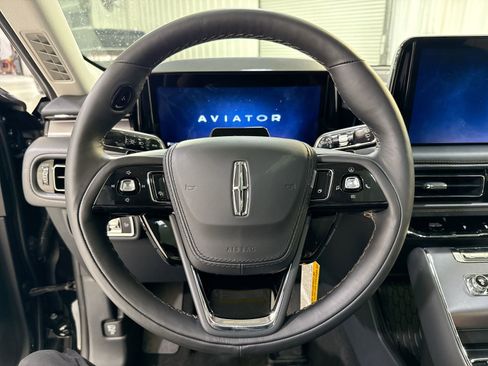 New 2026 Lincoln Aviator 2WD image 13