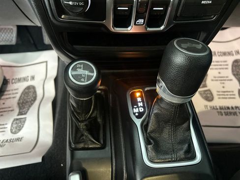 Used 2021 Jeep Wrangler Unlimited Sport AWD/4WD image 20