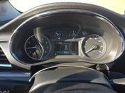 Used 2017 Buick Encore Preferred image 4