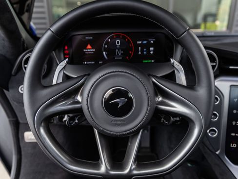 Used 2026 McLaren 750S RWD image 37